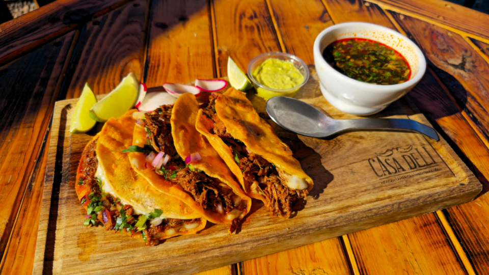 Casa%20Deli,%20Good%20Food%20Is%20Good%20Mood